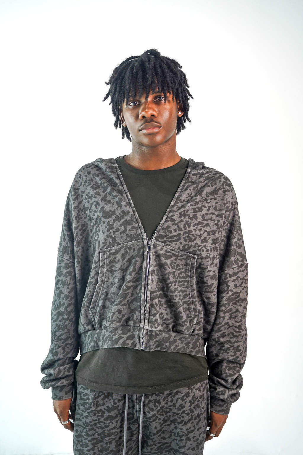 "Panthera" Zip-Up - Ebony