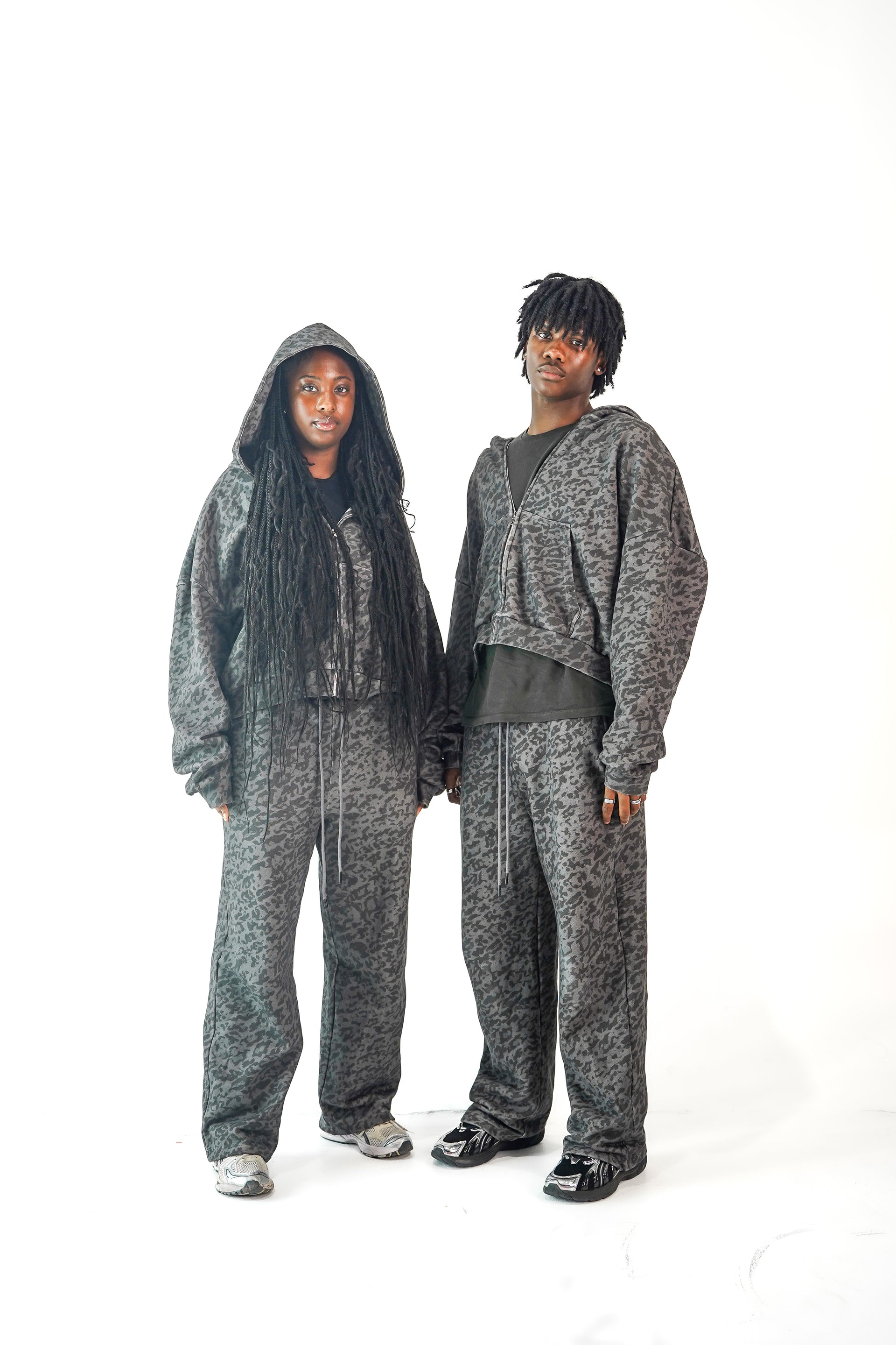 "Panthera" Zip-Up - Ebony